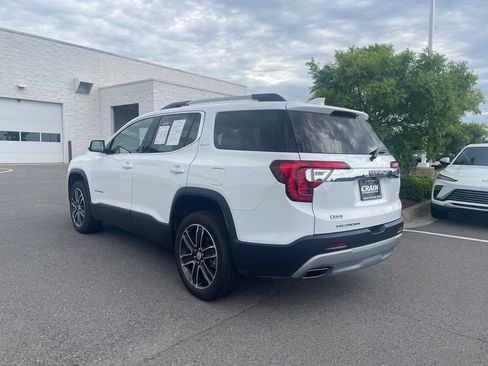 Used 2023 GMC Acadia SLT w/ Technology Package FWD image 5