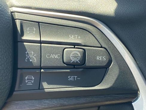 New 2026 Jeep Grand Cherokee Altitude AWD/4WD image 27