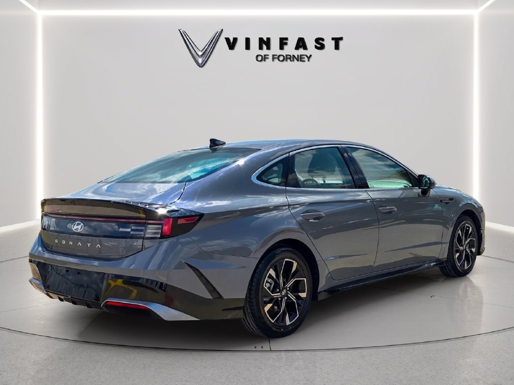 Used 2025 Hyundai Sonata SEL FWD image 5