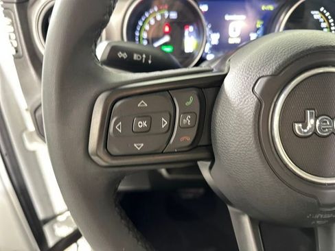 Used 2023 Jeep Wrangler Unlimited w/ 8.4" Radio Group image 15