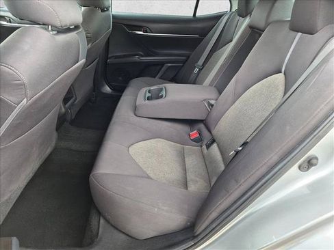 Used 2021 Toyota Camry LE FWD image 17