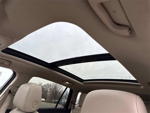 Used 2018 Buick Envision Premium w/ Driver Confidence Package image 16