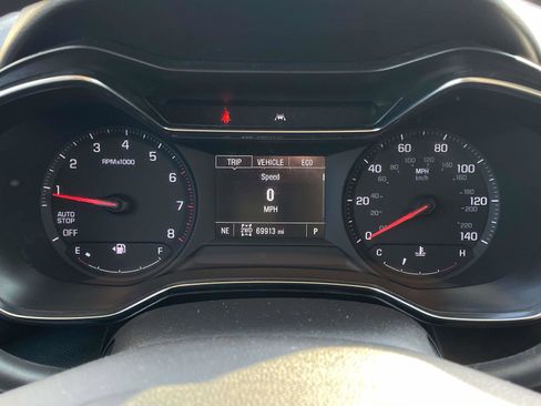 Used 2023 Chevrolet TrailBlazer LT AWD/4WD image 23