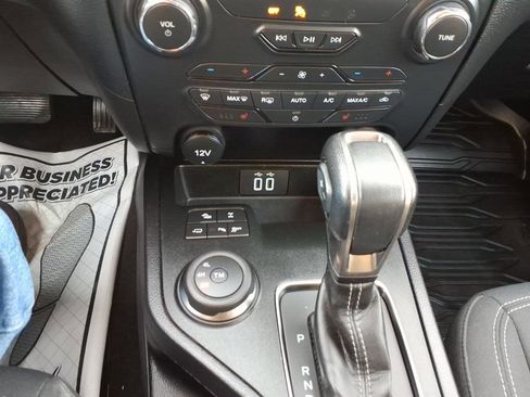 Used 2023 Ford Ranger XLT w/ Equipment Group 302A High AWD/4WD image 14