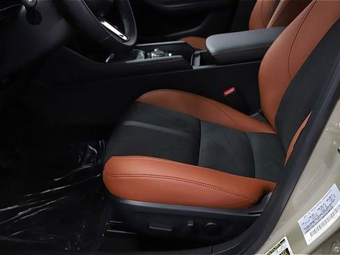 Used 2025 MAZDA MAZDA3 Carbon image 21