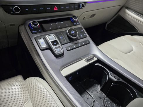 Used 2023 Hyundai Palisade Calligraphy w/ Cargo Package image 18