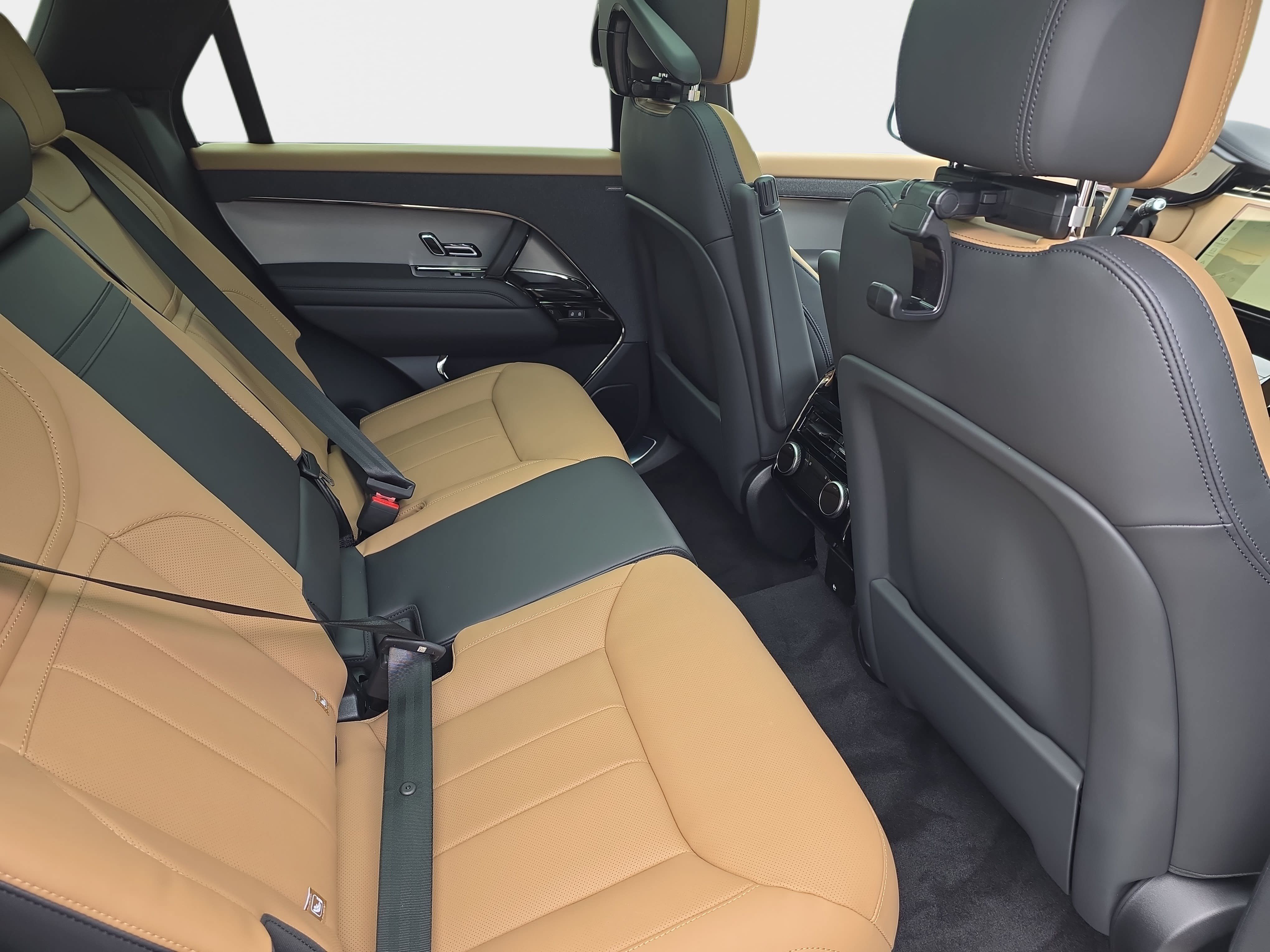 New 2026 Land Rover Range Rover Sport Dynamic SE AWD/4WD image 11