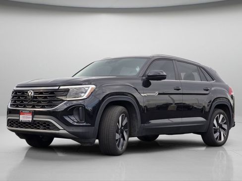 Used 2024 Volkswagen Atlas Cross Sport SE w/ Panoramic Sunroof Package AWD/4WD image 17