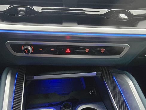 Used 2023 BMW XM image 31