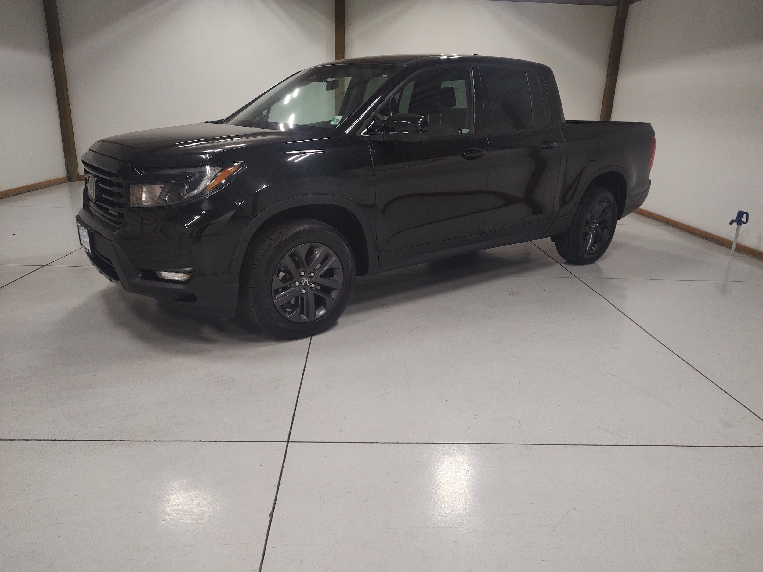 Used 2023 Honda Ridgeline Sport image 3