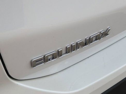 Used 2024 Chevrolet Equinox Premier image 9