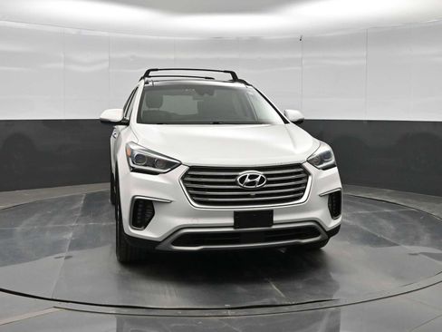 Used 2017 Hyundai Santa Fe Limited AWD/4WD image 2