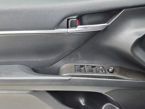 Used 2024 Toyota Camry SE w/ Convenience Package FWD image 27
