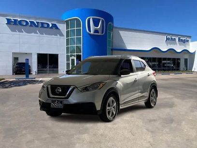 Used 2019 Nissan Kicks S