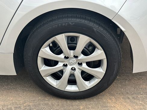 Used 2024 Toyota Corolla LE image 19