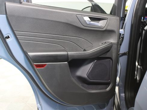 Used 2024 Ford Escape SE FWD image 32