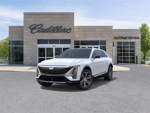 New 2026 Cadillac Lyriq Luxury image 8