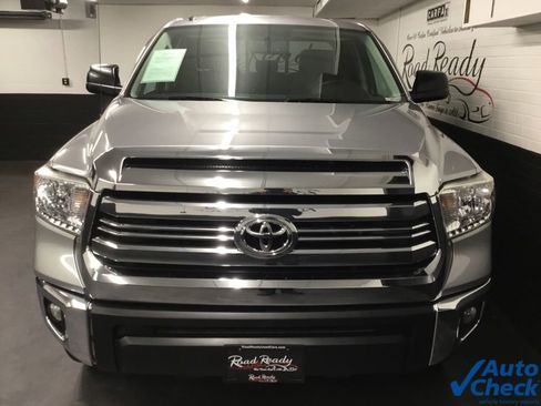 Used 2017 Toyota Tundra SR5 image 4