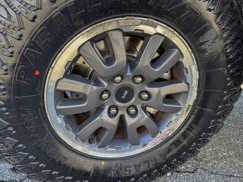 Used 2010 Ford F150 Raptor AWD/4WD image 8