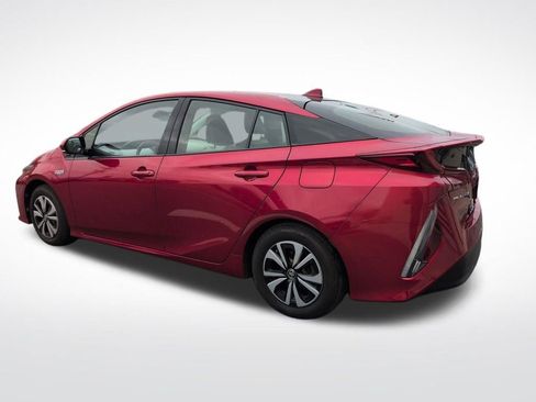 Used 2017 Toyota Prius Prime Premium image 4
