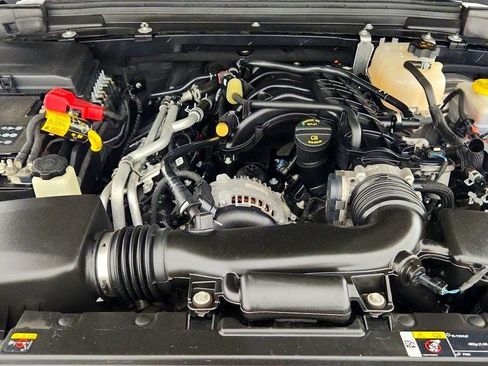 Used 2022 Jeep Wrangler Unlimited Sahara w/ Cold Weather Group AWD/4WD image 27
