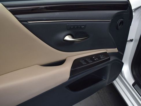Used 2019 Lexus ES 350 image 11