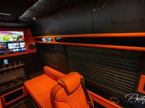 Used 2025 Mercedes-Benz Sprinter 2500 image 47