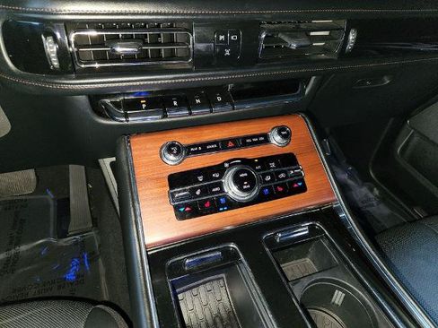 Used 2022 Lincoln Aviator Reserve w/ Elements Package Plus RWD image 22