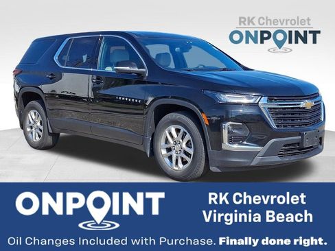 Used 2023 Chevrolet Traverse LS w/ Safety Package AWD/4WD image 1