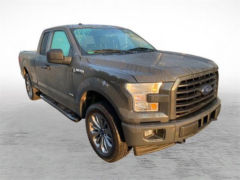 Used 2017 Ford F150 XL w/ Equipment Group 101A Mid AWD/4WD image 8