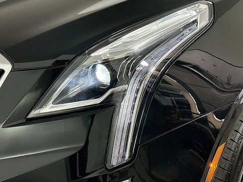 Used 2022 Cadillac XT5 Premium Luxury AWD/4WD image 7