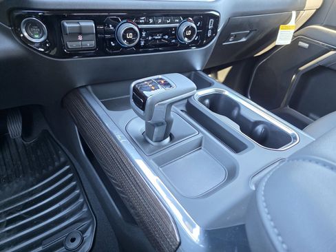 New 2025 Chevrolet Silverado 1500 RST w/ Redline Edition image 31