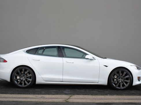 Used 2020 Tesla Model S Long Range image 8