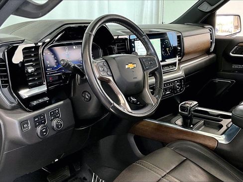 Used 2022 Chevrolet Silverado 1500 High Country w/ High Country Premium Package image 14