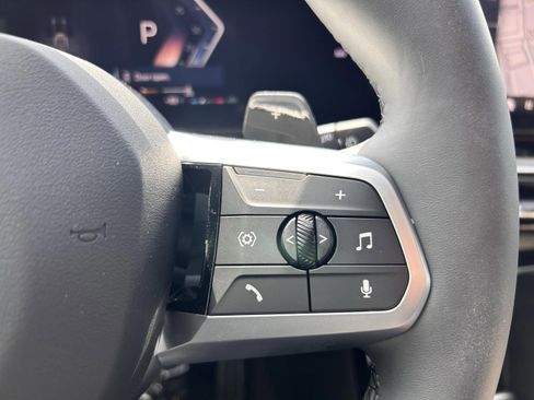 Used 2025 BMW X1 xDrive28i w/ Premium Package image 11