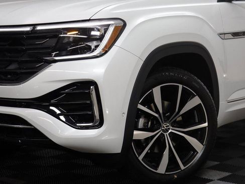 New 2026 Volkswagen Atlas SEL Premium R-Line image 3