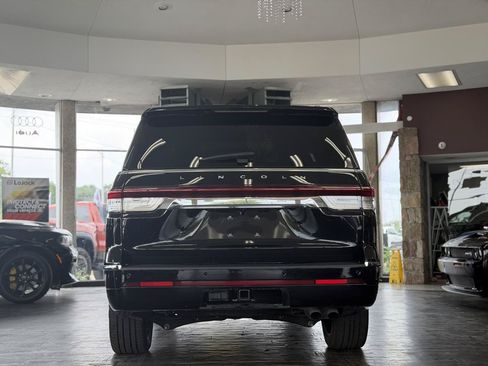 Used 2024 Lincoln Navigator Reserve AWD/4WD image 9