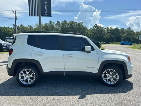 Used 2021 Jeep Renegade Latitude w/ Sun & Sound Group image 4