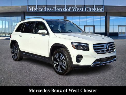 Certified 2026 Mercedes-Benz GLB 250 4MATIC image 1