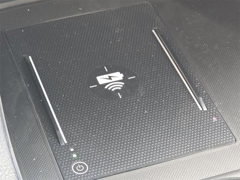 New 2025 Honda Pilot Touring image 9