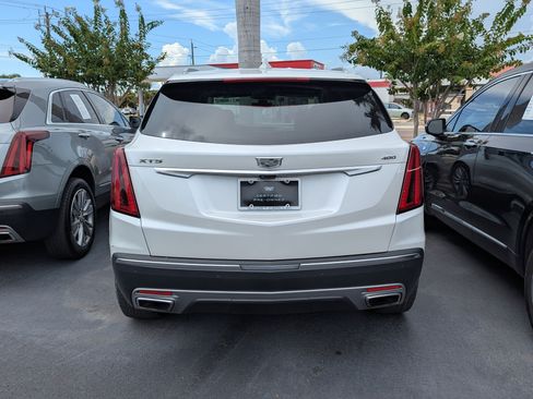 Certified 2024 Cadillac XT5 Premium Luxury w/ Technology Package FWD image 5