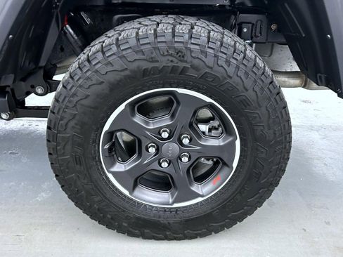 Certified 2023 Jeep Gladiator Rubicon w/ LED Lighting Group image 22