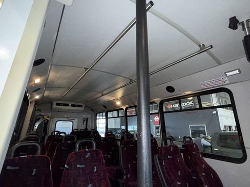 Used 2013 Ford E-450 and Econoline 450 Super Duty w/ Shuttle Bus Prep Pkg image 39