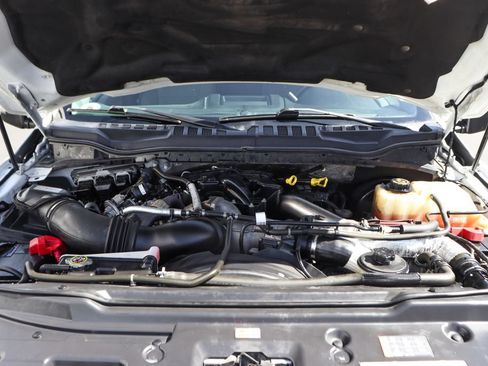 Used 2018 Ford F350 XLT RWD image 11