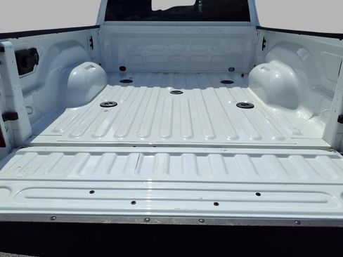 Used 2024 RAM 2500 Tradesman w/ Chrome Appearance Group AWD/4WD image 25