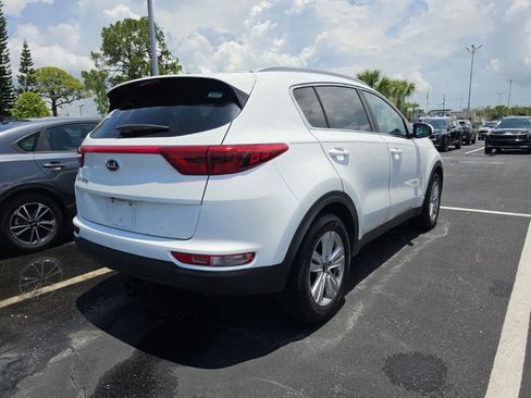 Used 2019 Kia Sportage LX w/ Option Group 017 FWD image 17