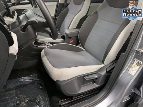 Used 2025 Volkswagen Taos S image 12