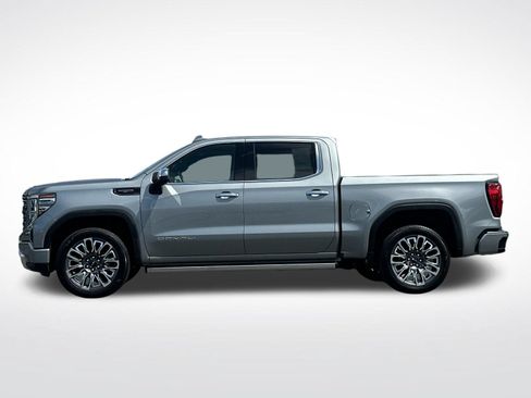 Used 2025 GMC Sierra 1500 Denali Ultimate AWD/4WD image 6