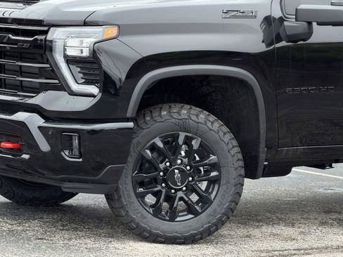 New 2026 Chevrolet Silverado 2500 LT w/ Trail Boss Package AWD/4WD image 8
