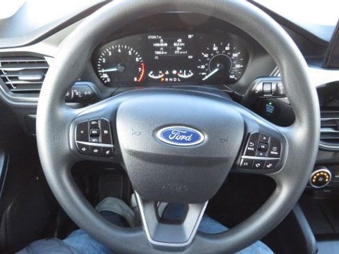 Certified 2021 Ford Escape SE image 19